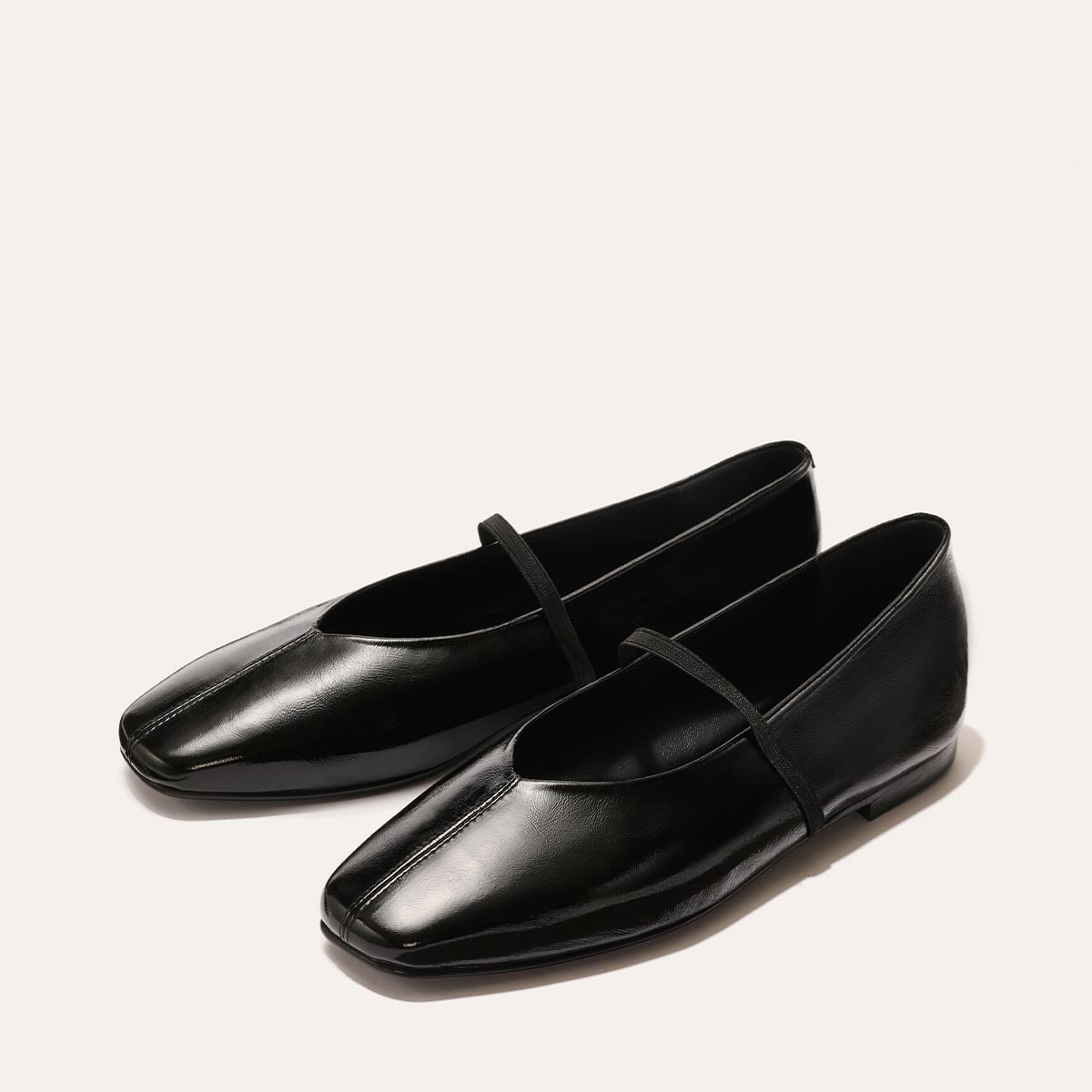 The Phoebe - Black Crinkle-Gloss Nappa